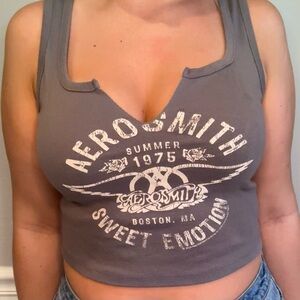 The Vinyl Icons Crop Top | Size L